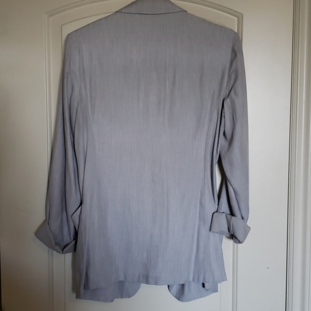 Blazer - Picture 4 of 4